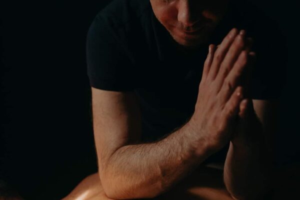 Massage relaxant L'Instant Black Wellness