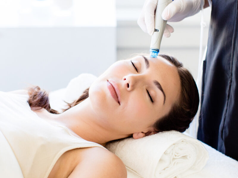 Soin Signature Hydrafacial